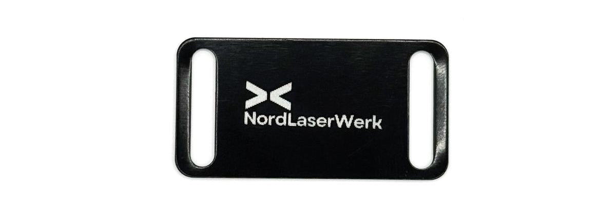 Aluminium-Tags mit individueller Gravur – beidseitig gravierbare Hundemarken oder Geschenkanhänger