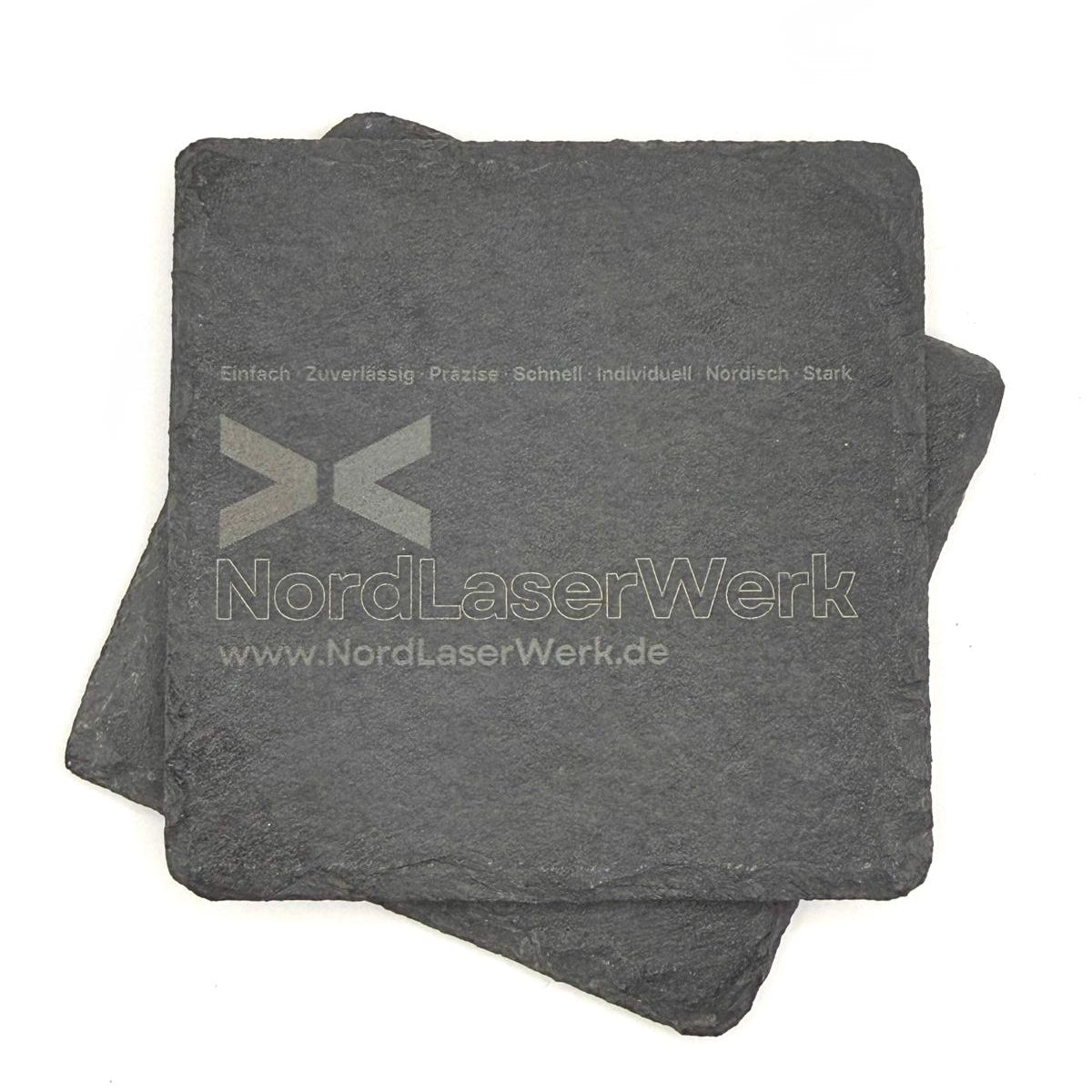 Personalisierte Schiefer-Untersetzer – 10×10 cm oder Ø 10 cm - NordLaserWerk